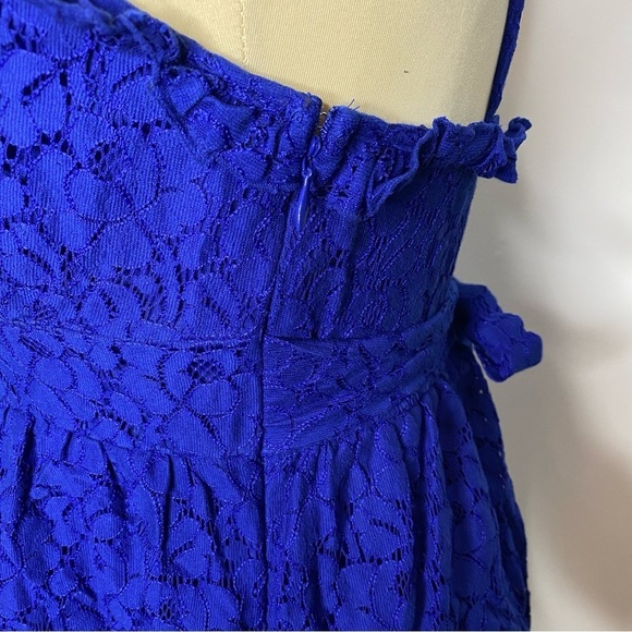 The Limited Royal Blue Lace Top - Picture 4 of 9